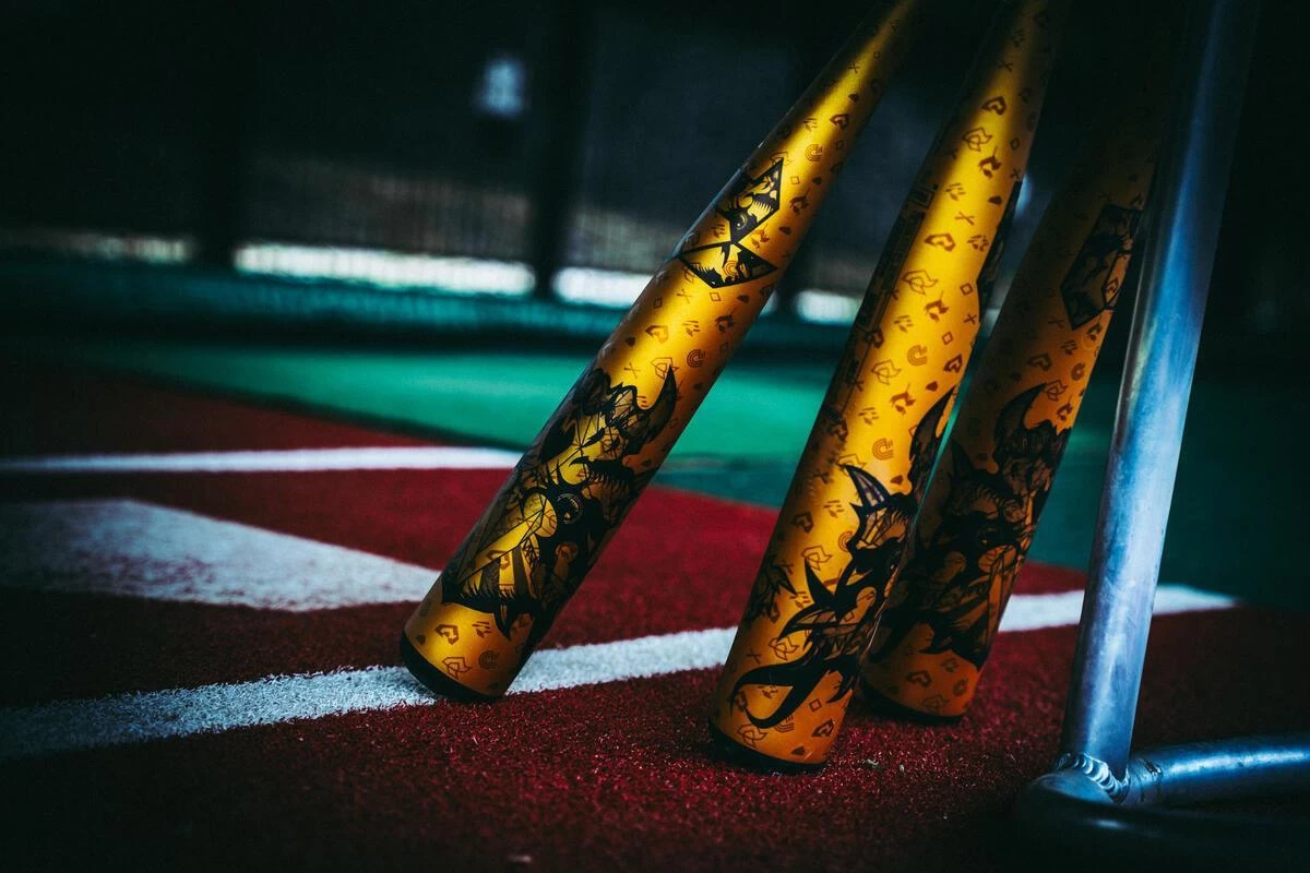 2023 DeMarini Voodoo One Gold BBCOR (-3) Baseball Bat: WBD2352010 5 2023 DeMarini Voodoo One Gold BBCOR (-3) Baseball Bat: WBD2352010 - Image 3