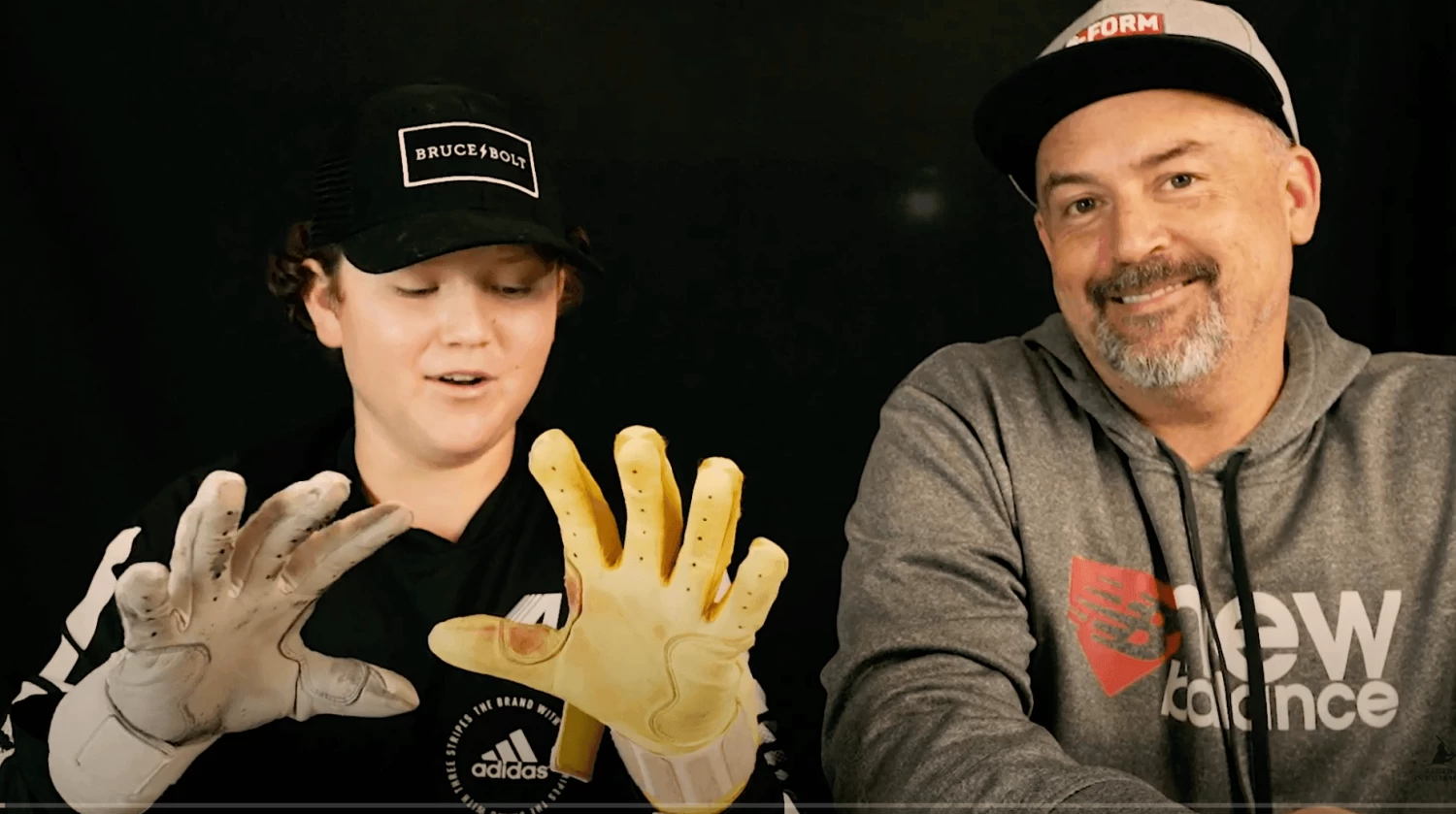 Bruce Bolt PREMIUM PRO Short Cuff Batting Gloves: Black 5 Bruce Bolt PREMIUM PRO Short Cuff Batting Gloves: Black - Image 3